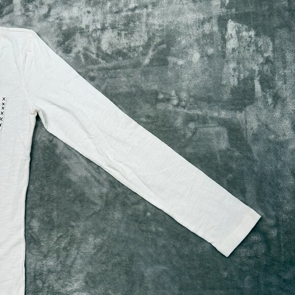 Ariat Dawn Henley long sleeve Shirt Womens Large Snow White 10013409 NWT - Picture 2 of 13